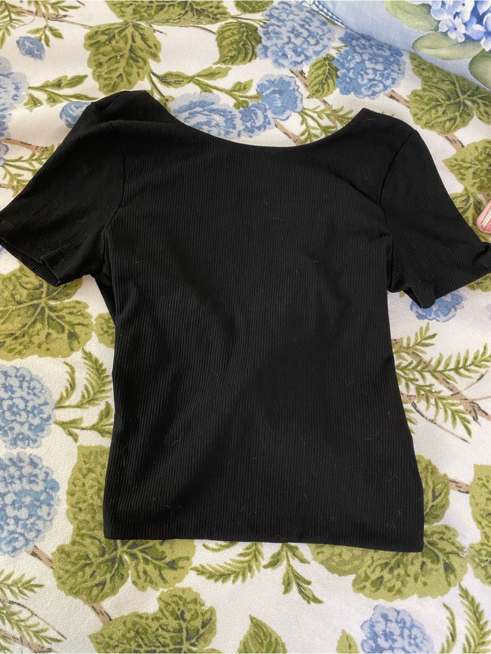 Hollister Women's Black Ribbed Short Sleeve Twist BackTop